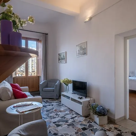 Santa Maria Novella Apartament
